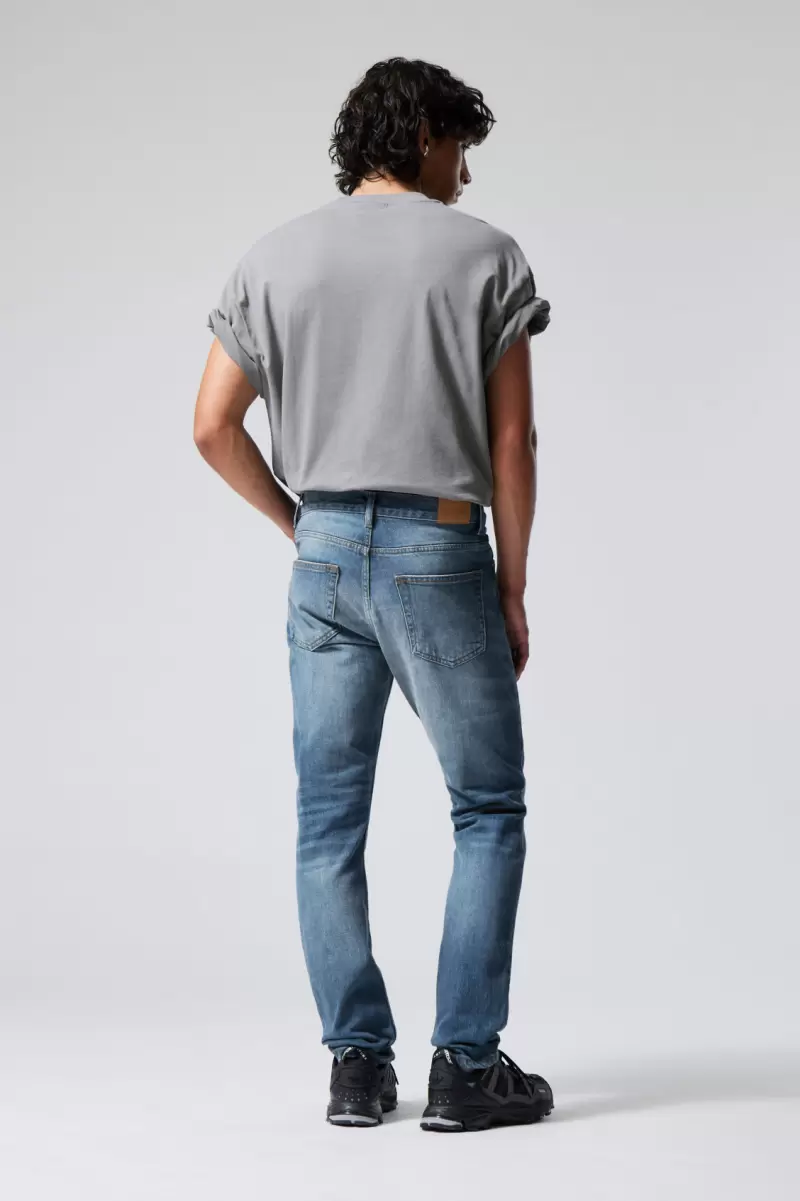 Week Day Schmale Jeans Sunday Mit Konisch Zulaufendem Bein Jeans Herren Prozentualer Rabatt Fast Schwarz - 4